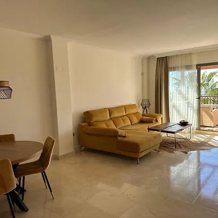 Quartiers Marbella Golden Penthouse Apartment