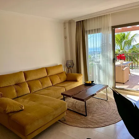 Quartiers Marbella Golden Penthouse Apartment