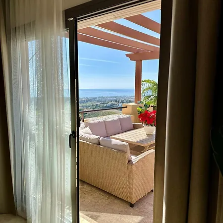 Quartiers Marbella Golden Penthouse